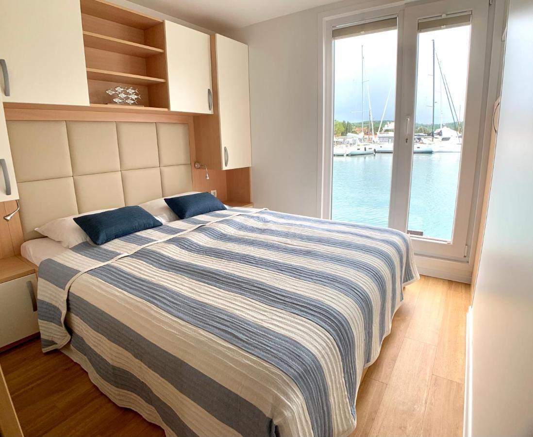 Bellavista Houseboat Apartment Portorose Ngoại thất bức ảnh